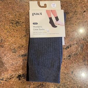 NEW! Pact Black/Charcoal Ribbed Premium Crew Socks Two Pair NWT! Retail: $24
